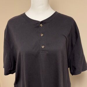 Fresh Clean Tees/Threads Men’s Dark Gray Button-Up Shirt